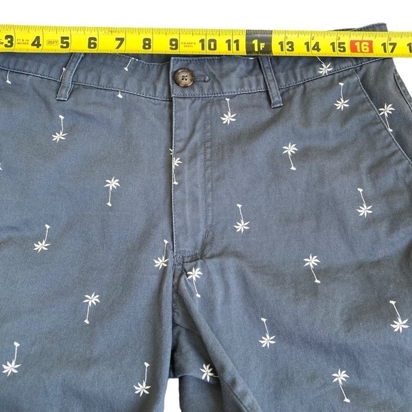 Junk Food x Disney Mickey Mouse Palm Tree Flat Front Chino Shorts Grey 7” M - Picture 14 of 16